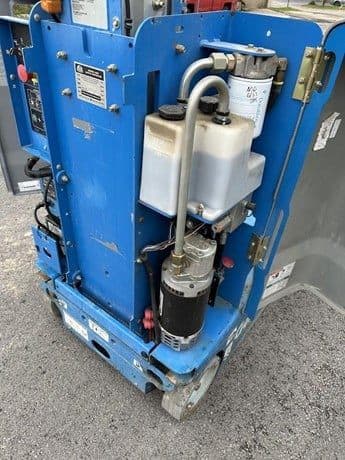 2016 GENIE GR12 image 8