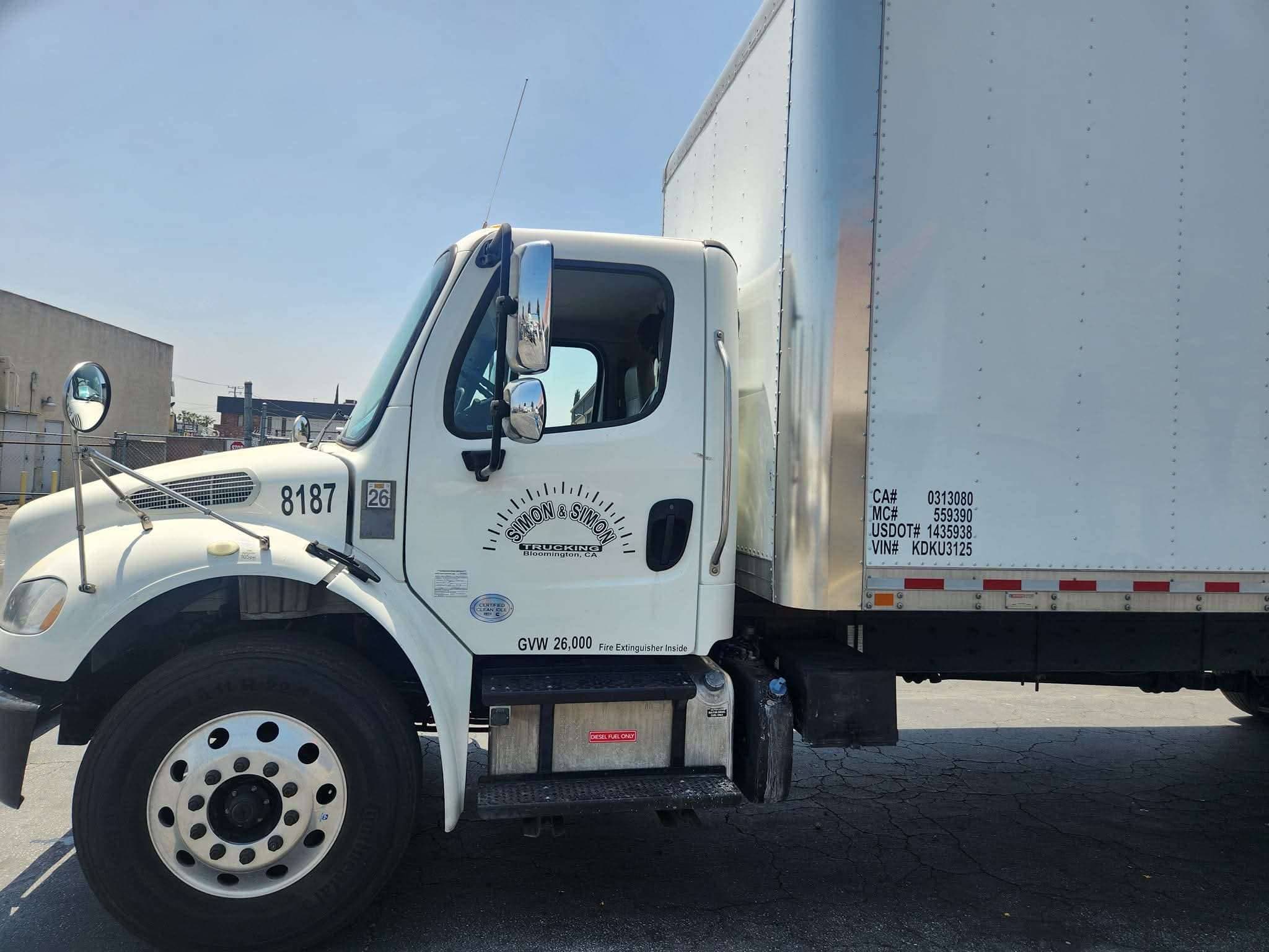 2019 Freightliner M2 image 2