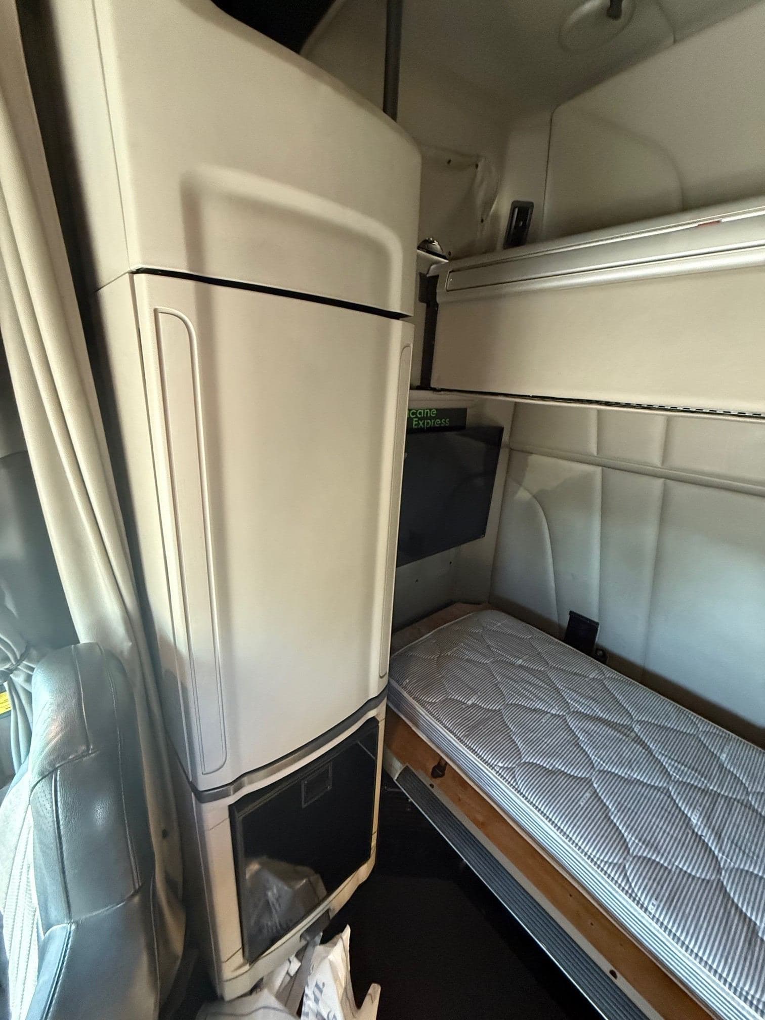 2020 Peterbilt 579 image 7