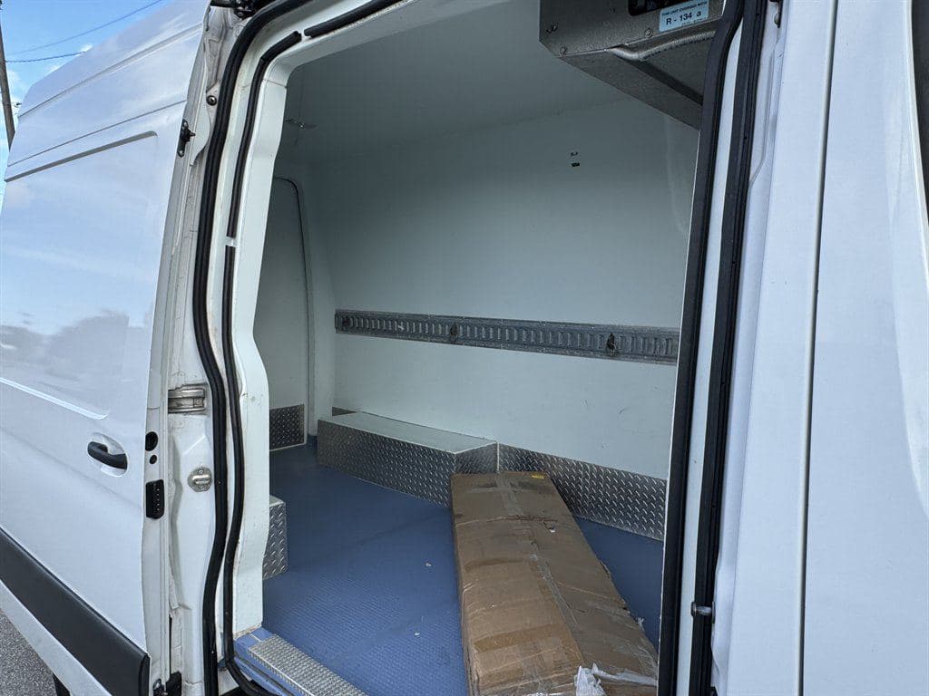 2019 Freightliner Sprinter 3500 image 19