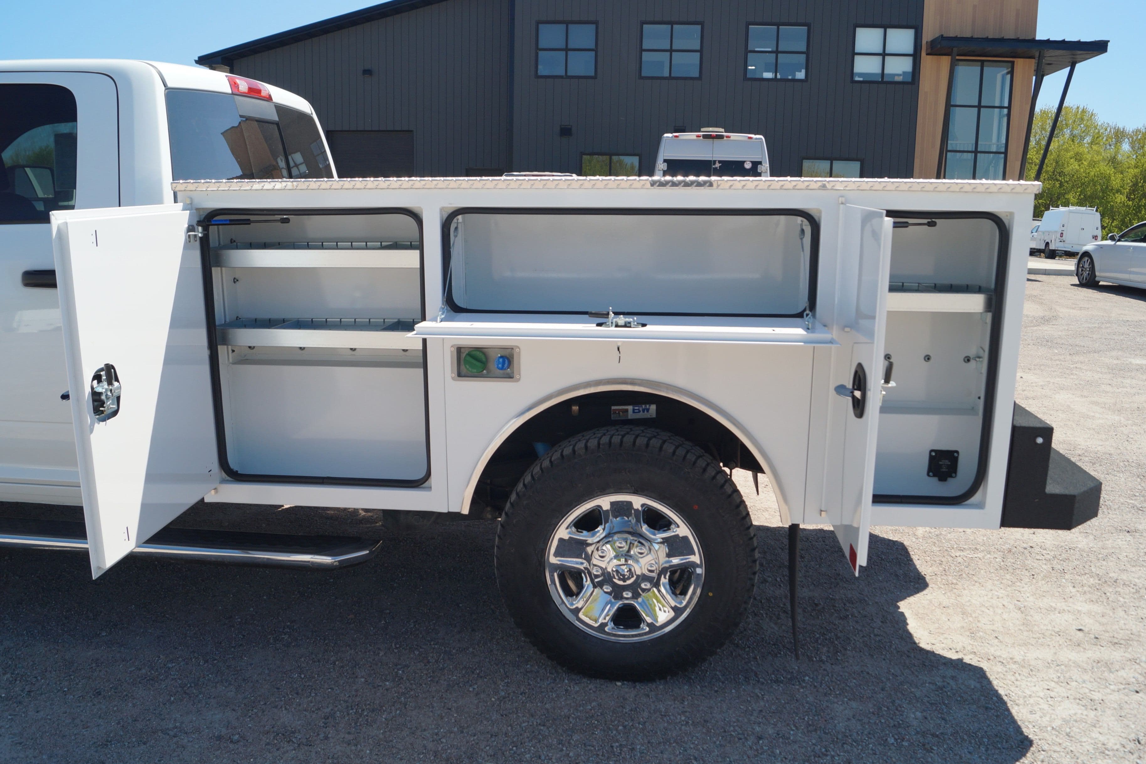 2024 RAM 2500 Tradesman - Service Utility Truck - 4WD 6.7L I6 Cummins image 26
