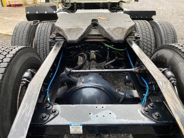 2019 Freightliner Cascadia 126 Day Cab Truck - 435HP, 12 Speed Automatic image 6