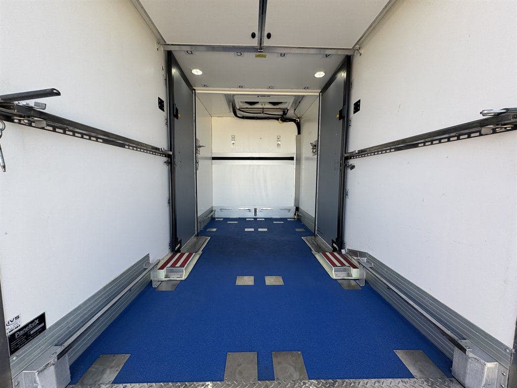 2023 Ford Transit T-350 image 26