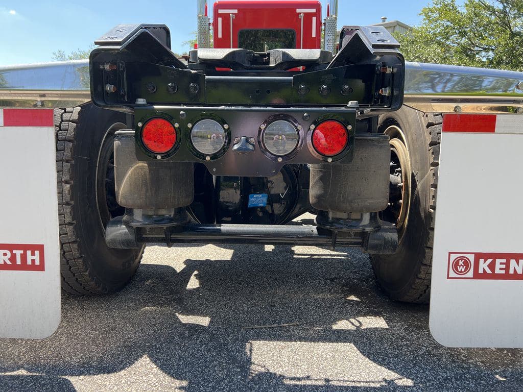 New 2026 KENWORTH W900L image 18
