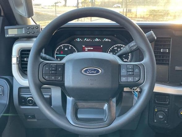 2025 Ford F350 image 22