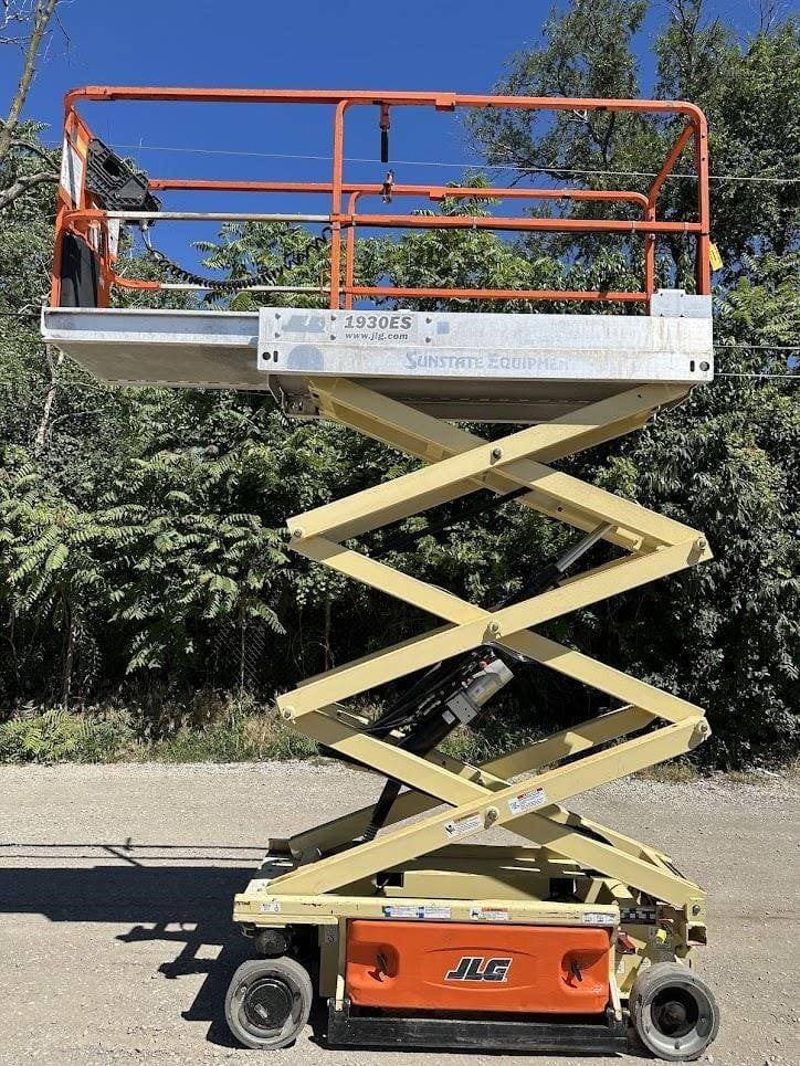 2014 JLG 1930ES image 8