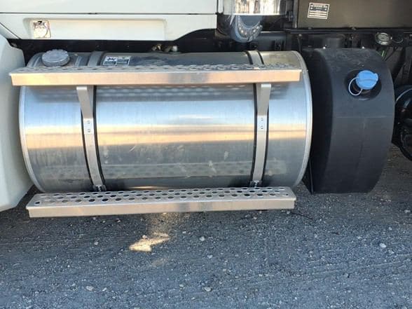 2026 Kenworth T880 image 23