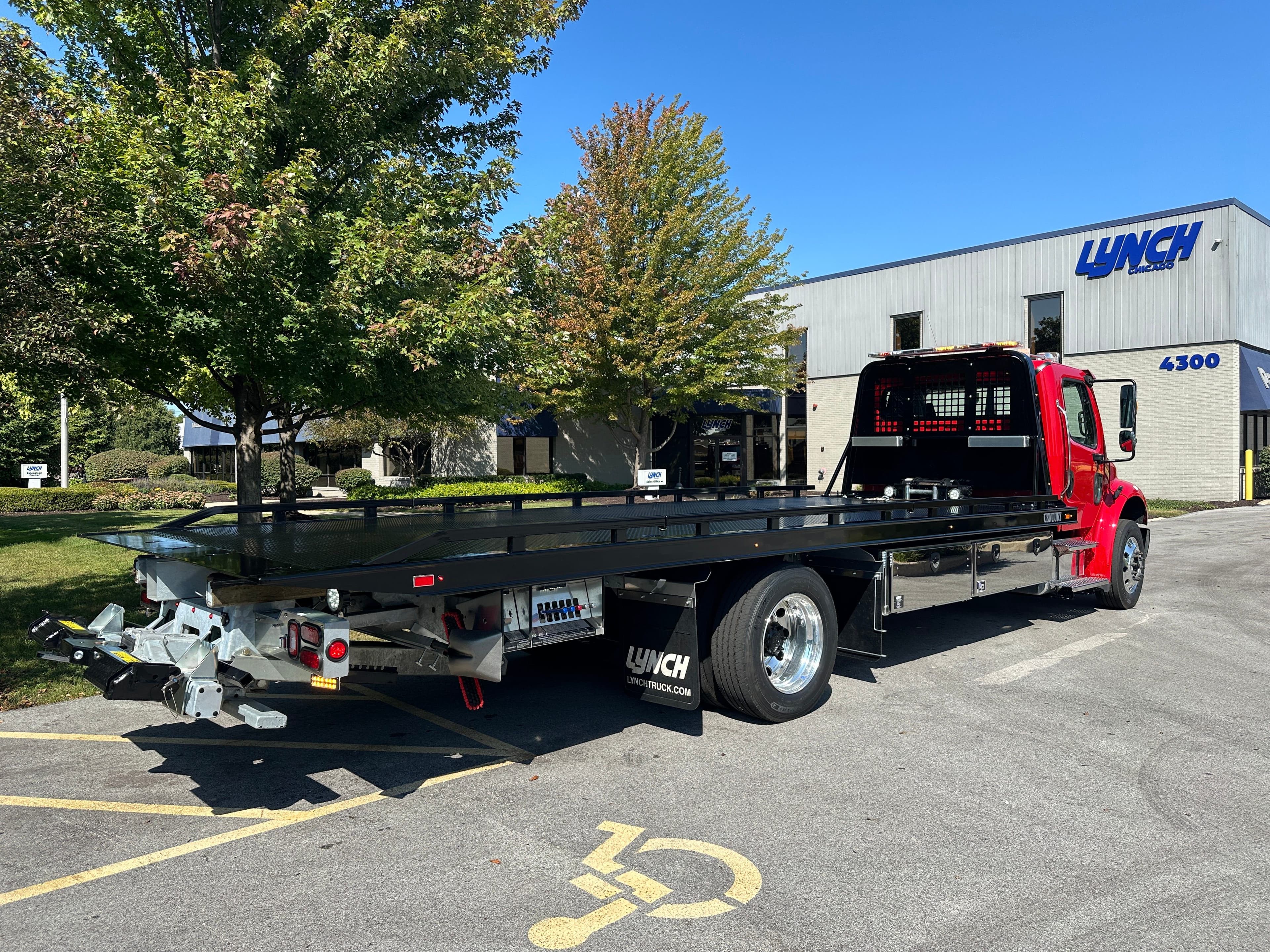 2025 Freightliner M2 106 Medium Duty WITH A CENTURY 24' STEEL CARRIER  (SK#: 6037C) image 6