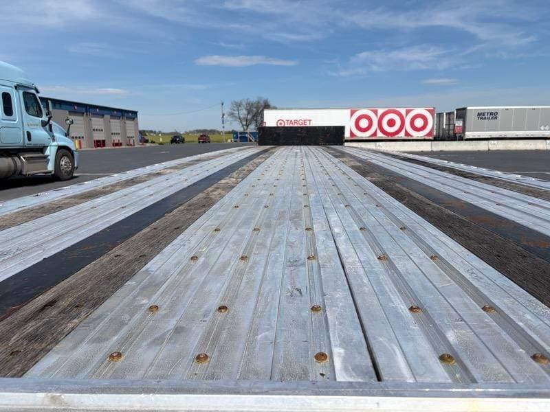 2020 Fontaine 48x102 Flatbed Trailer - Air Ride, Fixed Axle image 3