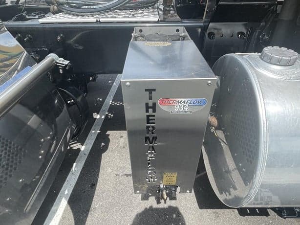 2021 Kenworth T680 image 5