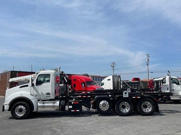 2025 Kenworth T880 image 5