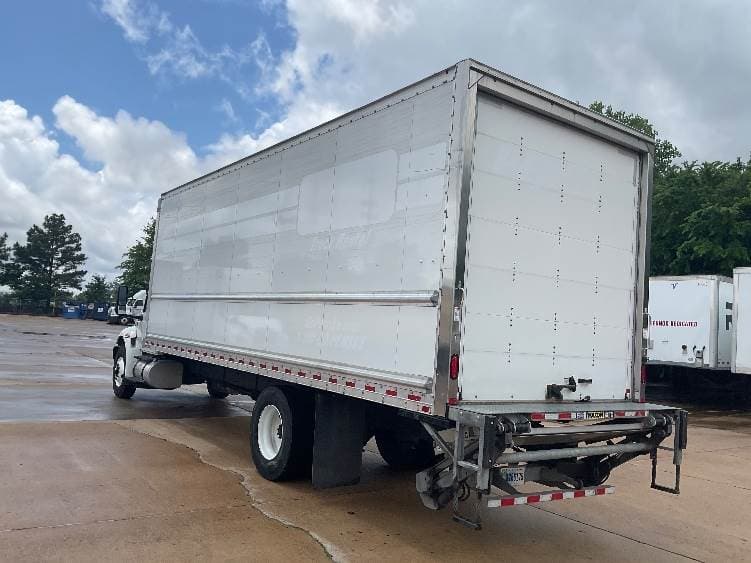 2022 International MV607 Box Truck - 220HP, 6 Speed Automatic, Roll up Door image 6