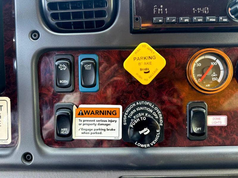 2019 Freightliner Cascadia 125 image 28