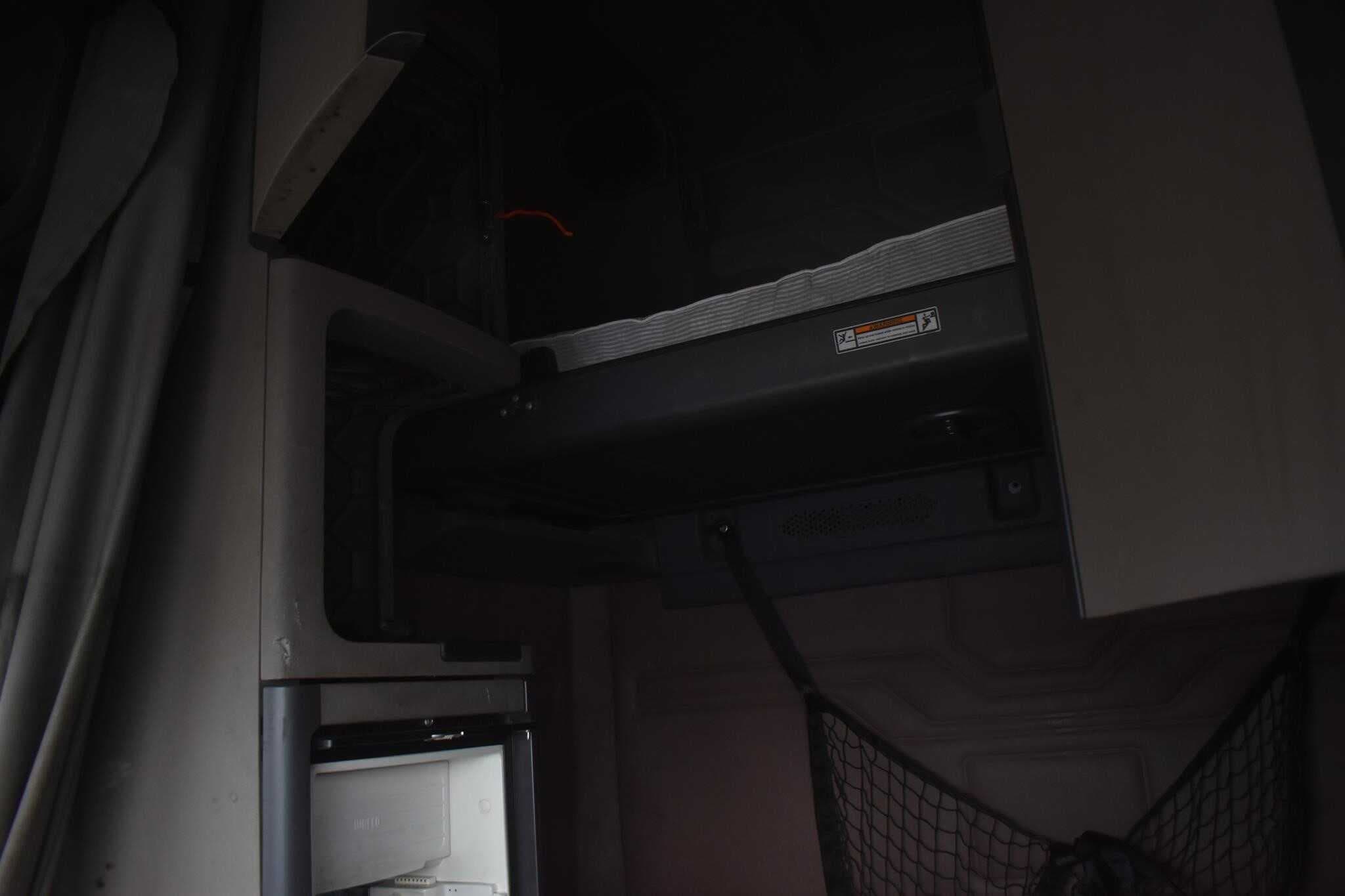 2012 Freightliner Cascadia 125 image 4