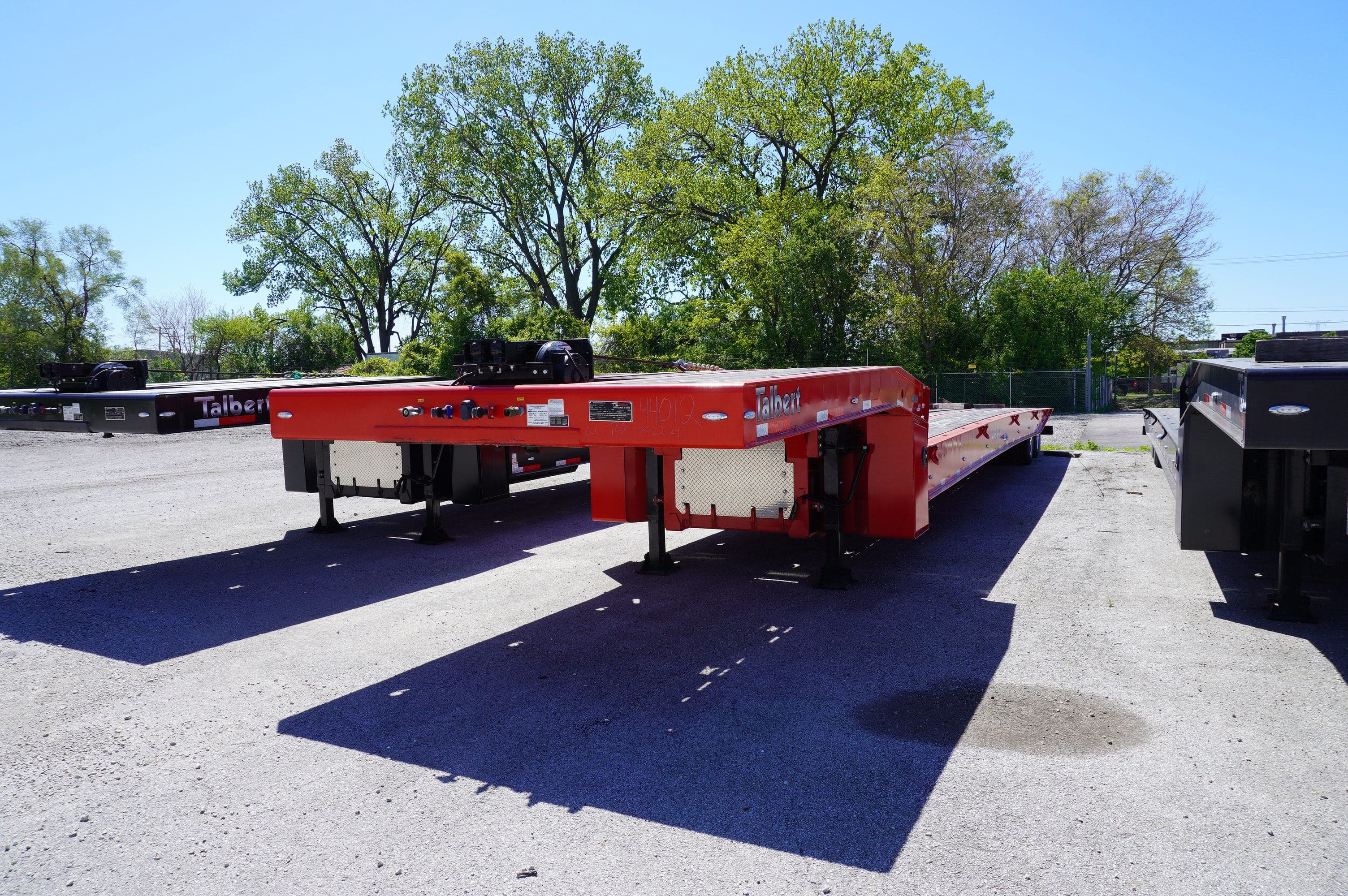 2025 Talbert 4053TA image 2