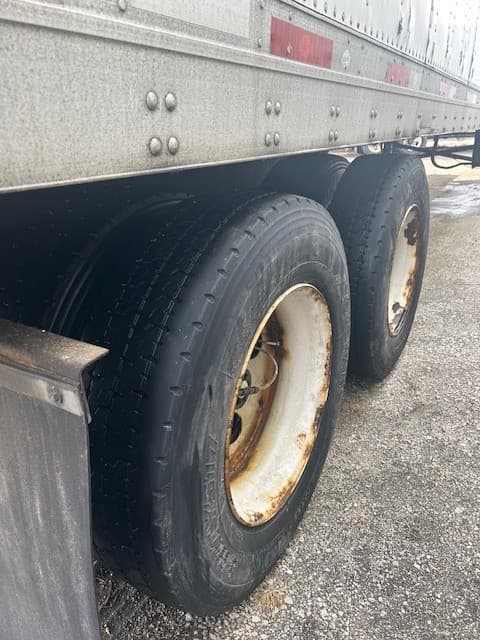 2017 Utility 4000D-X image 6