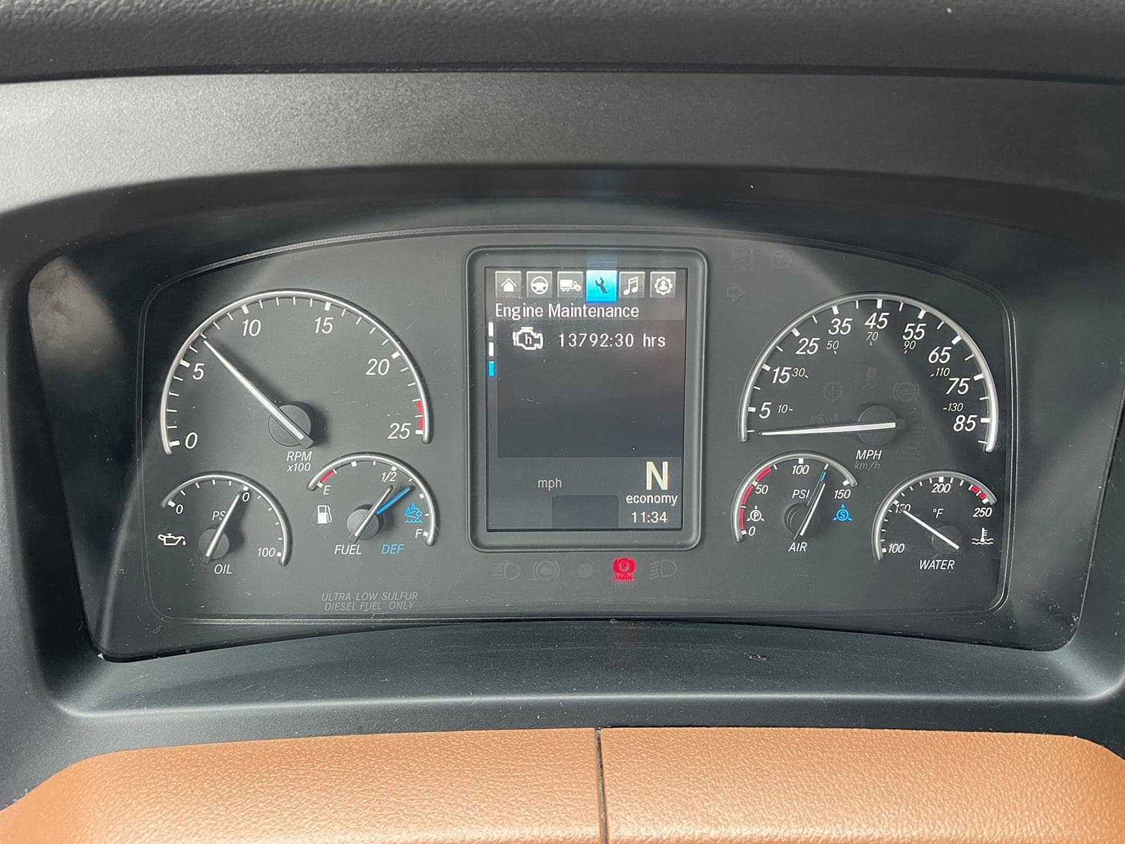 2022 Freightliner Cascadia 126 image 13