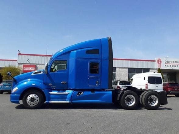 2019 Kenworth T680 image 2