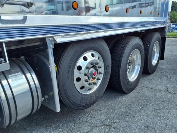 2026 Kenworth W990 image 8