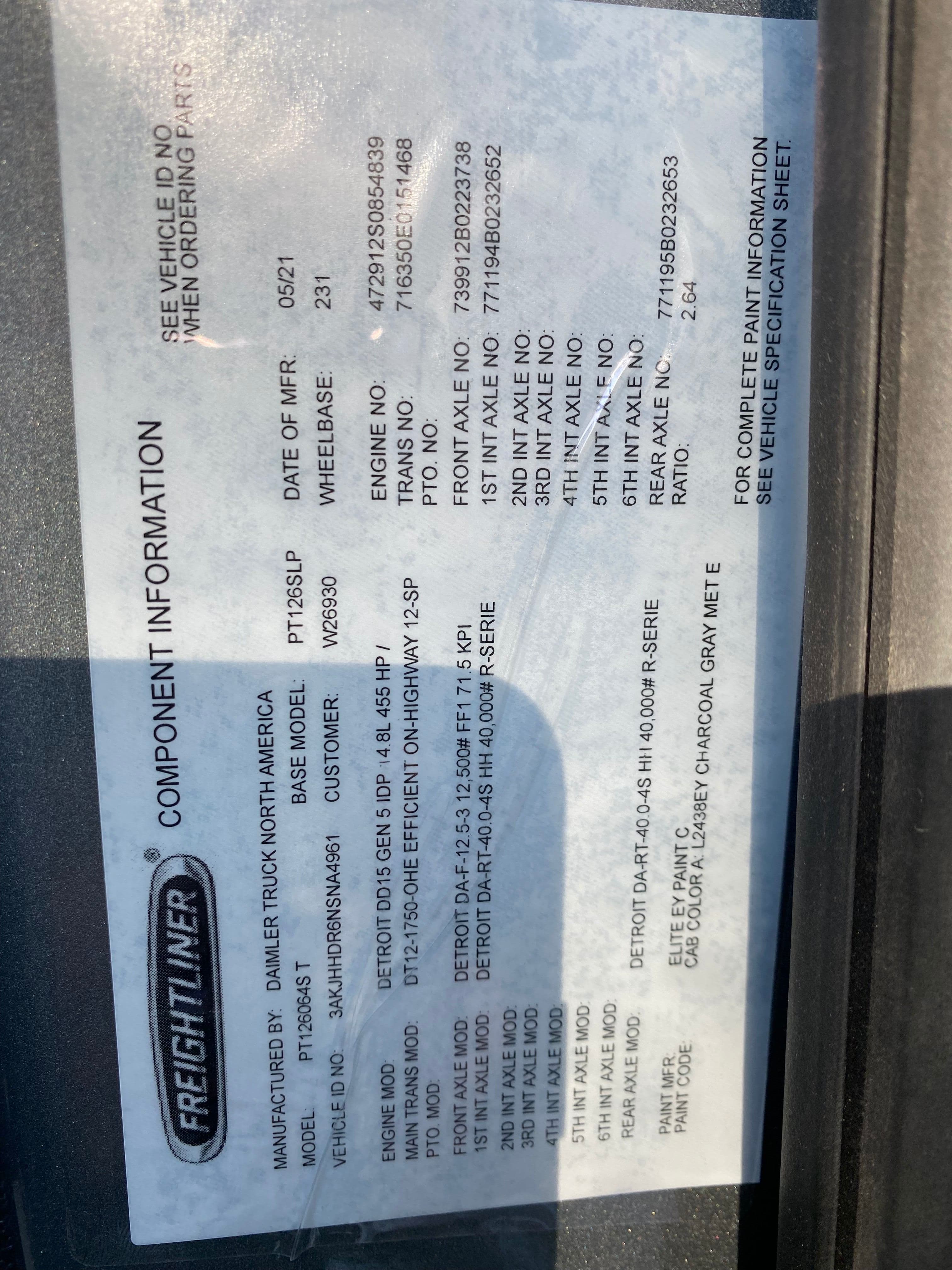 2022 Freightliner Cascadia 116 image 2