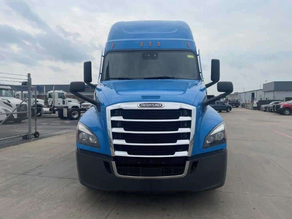 2022 Freightliner Cascadia 126 image 5