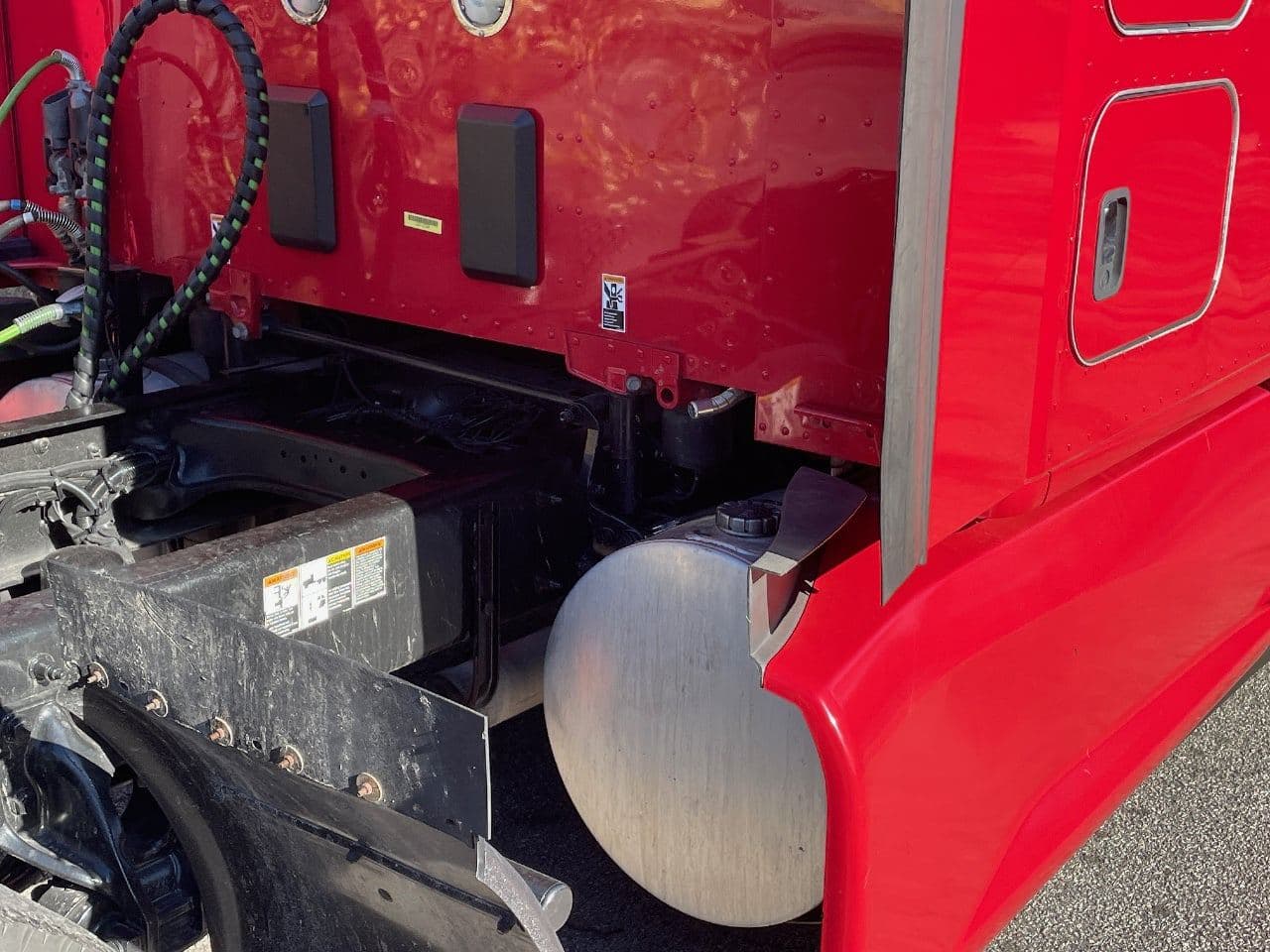 2018 Kenworth T680 image 13