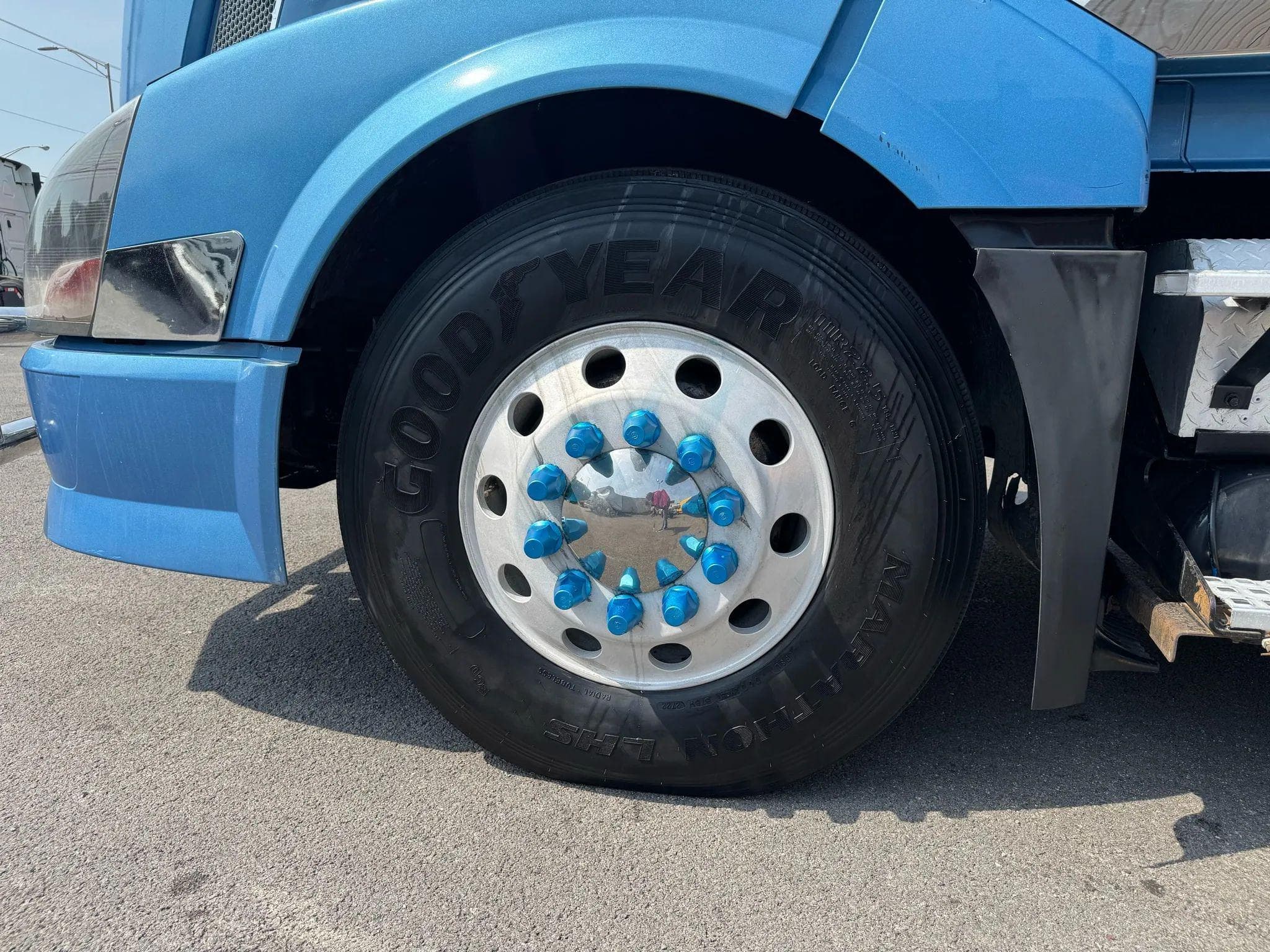 2012 Volvo VNL image 50