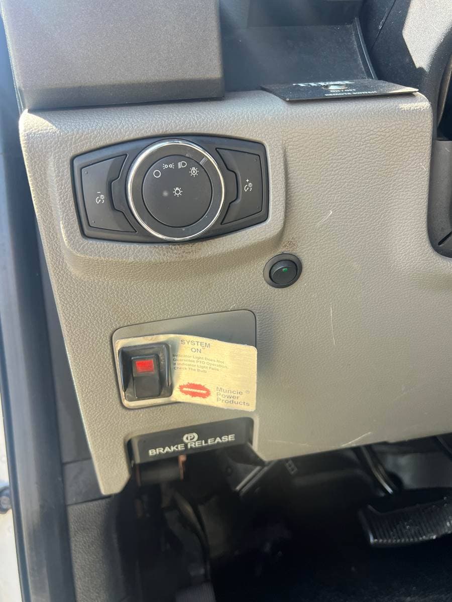 2017 Ford F-450 image 7