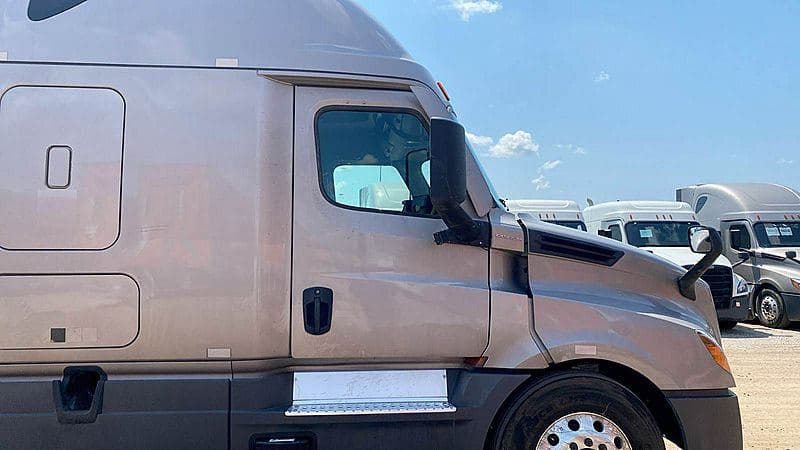 2024 Freightliner Cascadia 126 image 9