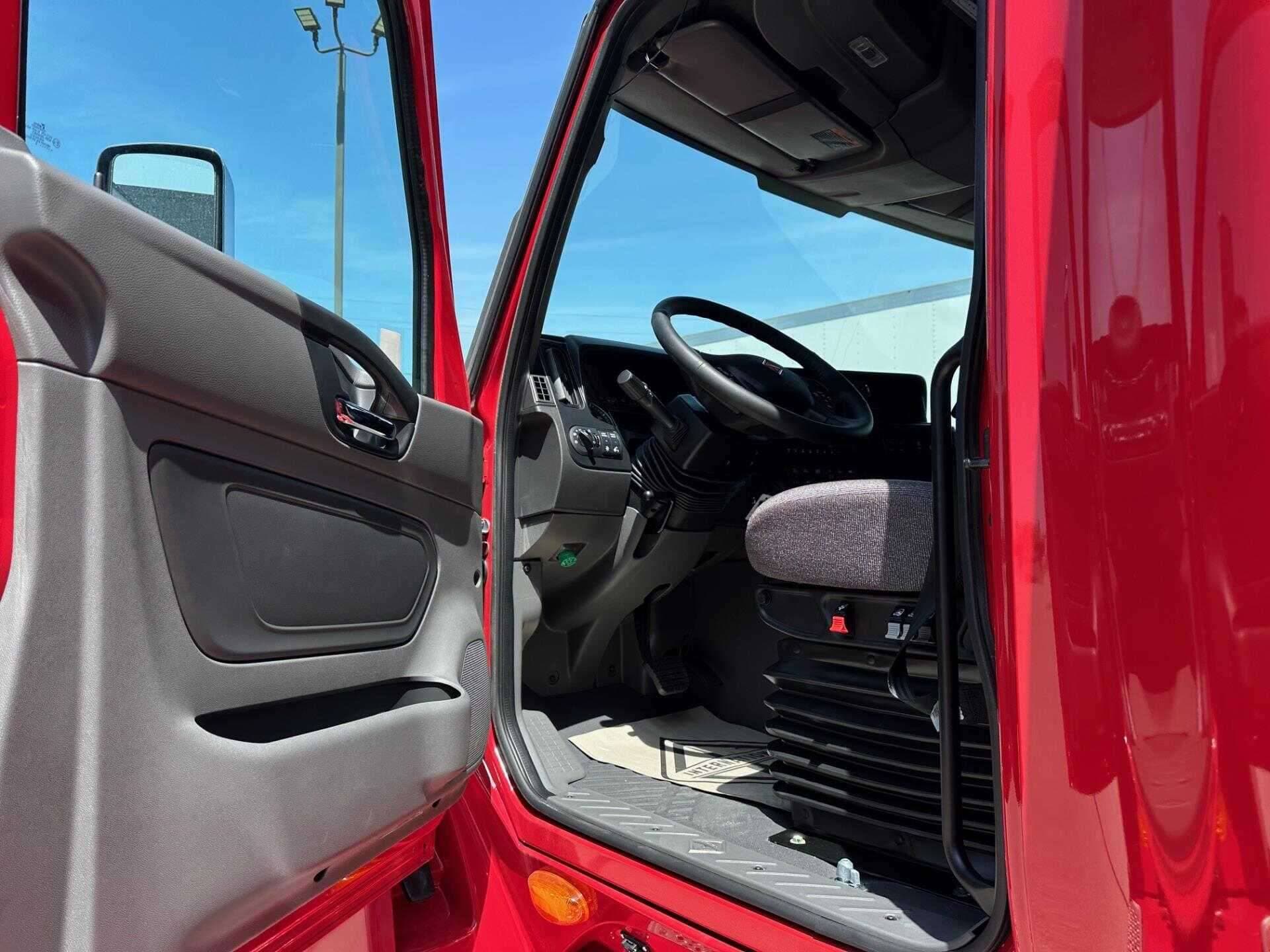 2026 International LT62F image 5