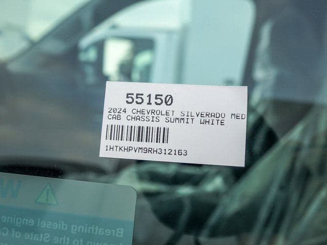 2024 Chevrolet Silverado 6500HD image 22