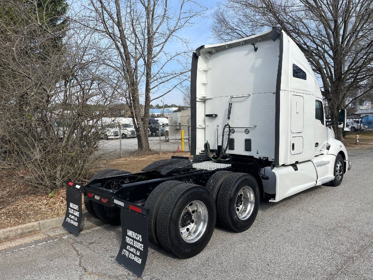 2019 Kenworth T680 image 3