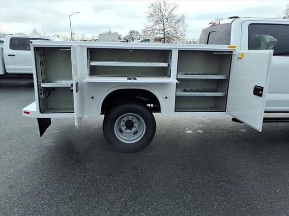 2026 Ford F450 XL SD image 8