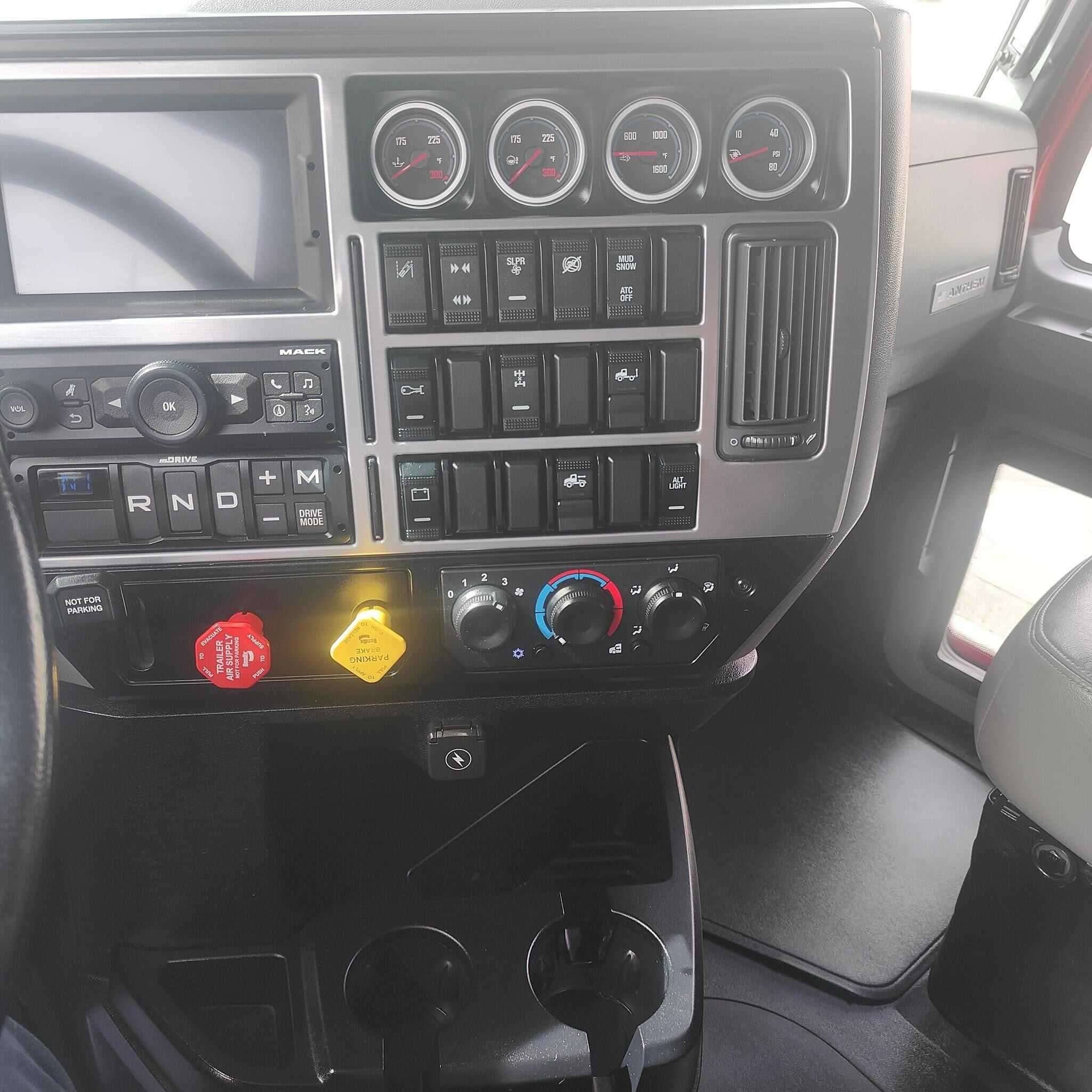 Used 2022 MACK ANTHEM Conventional - Sleeper Truck in Fountain, CO image 10
