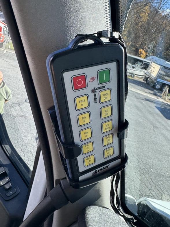 2026 Kenworth T880 image 14