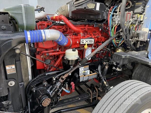 2021 Kenworth T680 image 4