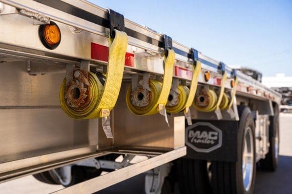 2026 Mac Trailer Mfg 1650 Cft image 7