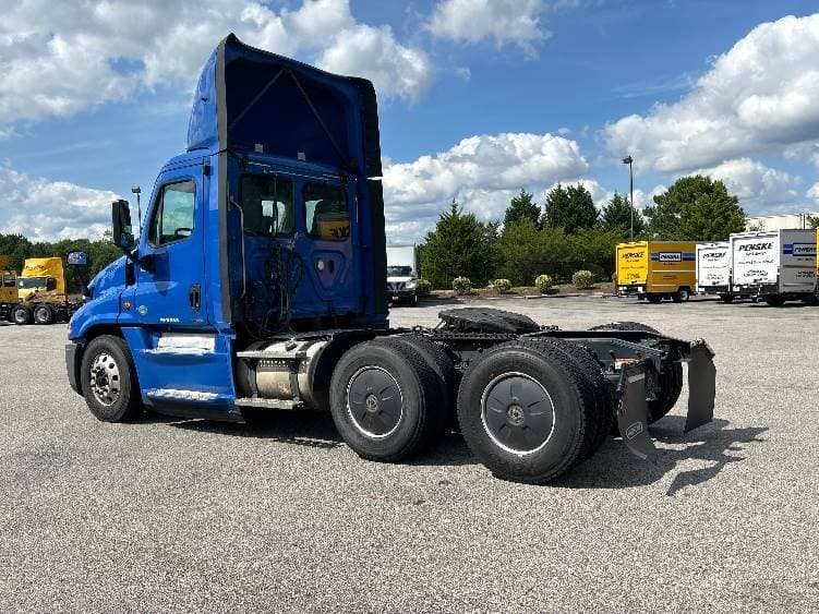 2018 Freightliner Cascadia image 7