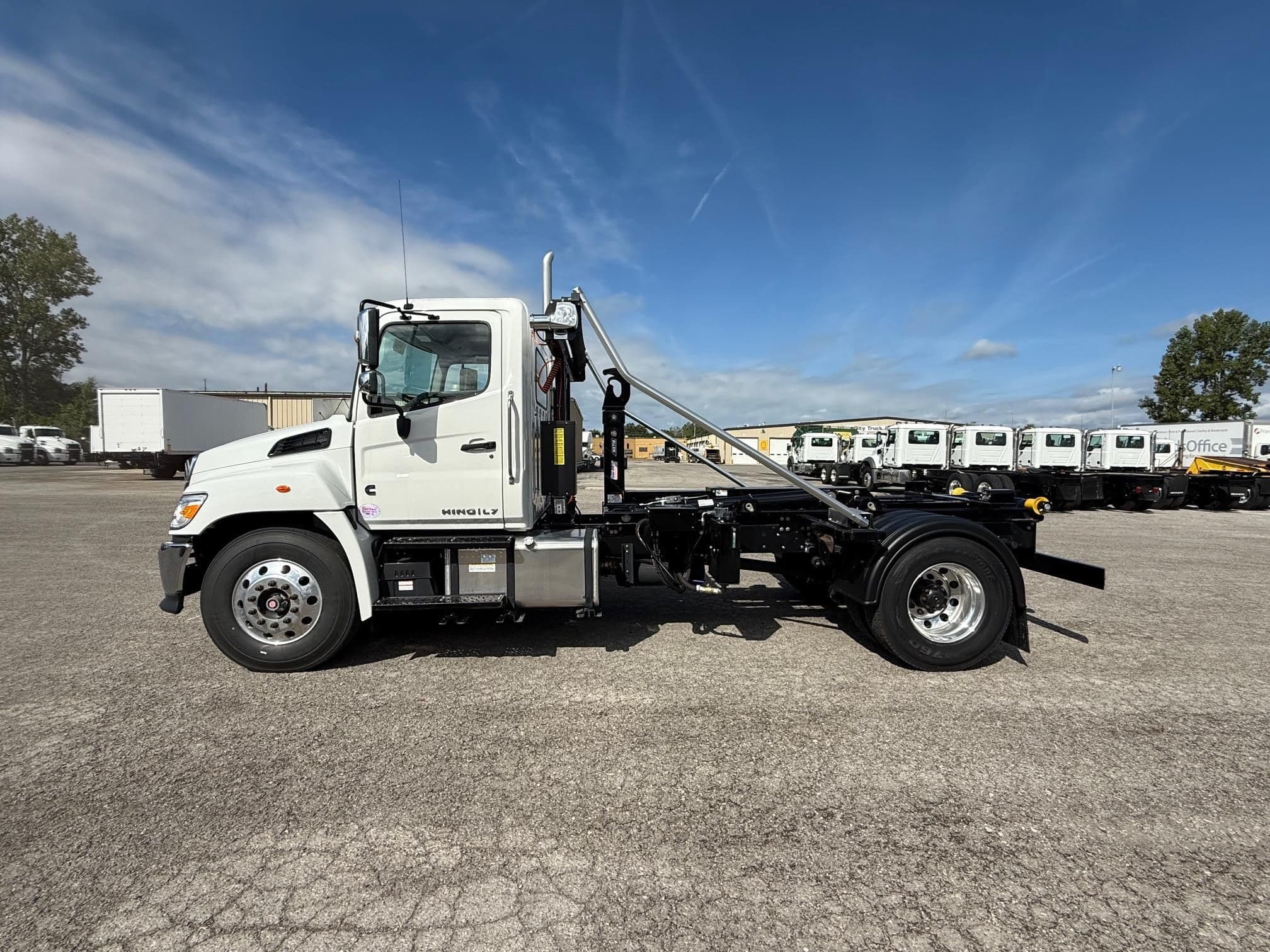 2025 HINO L7 118508 image 3