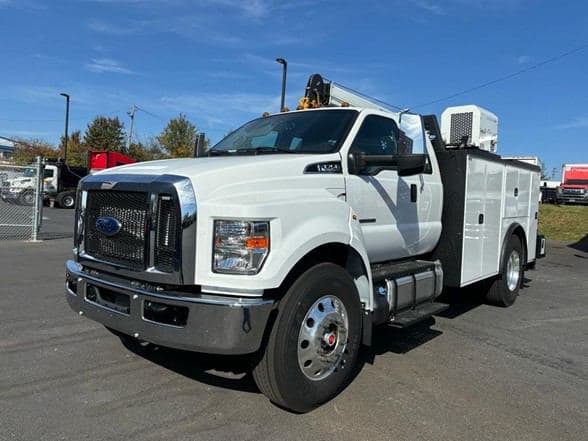 2025 Ford 4143D image 2