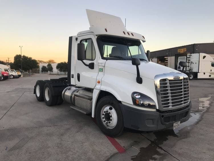 2018 Freightliner Cascadia image 12