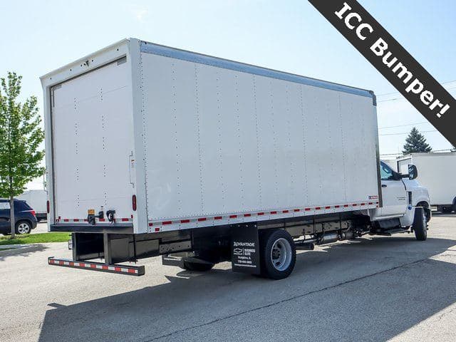 2024 Chevrolet Silverado 5500HD Work Truck 20'x96"x91" Box Truck image 3