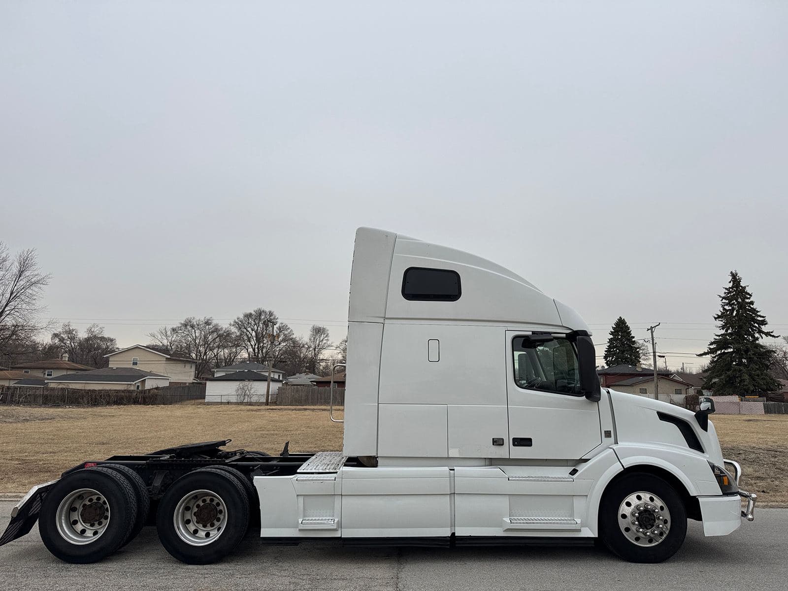 2018 Volvo VNL670 image 5