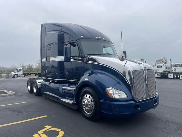 2021 Kenworth T680 image 7