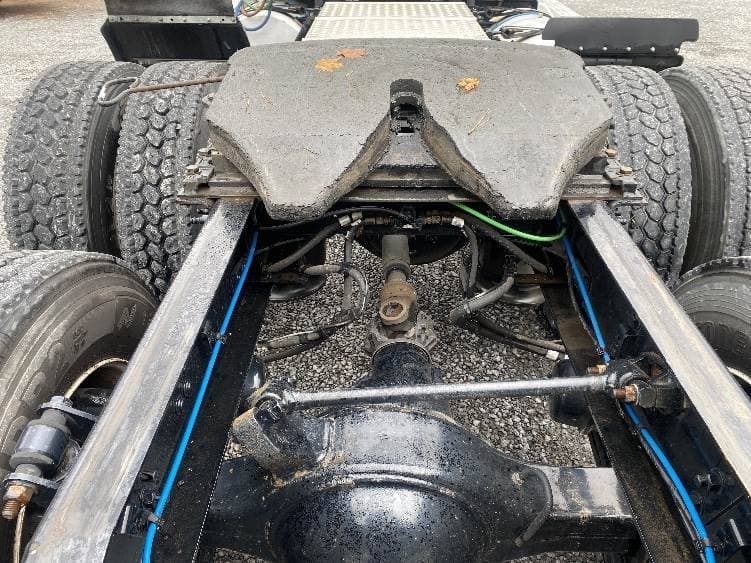 2019 Freightliner Cascadia 126 Day Cab Truck - 435HP, 12 Speed Automatic image 6