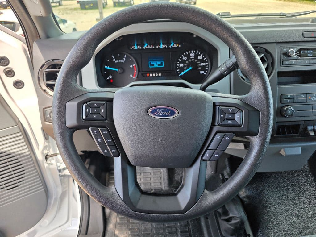 2027 Ford F-650SD Base image 25