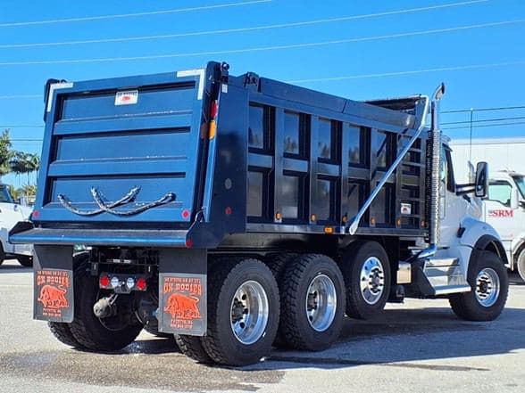2025 Kenworth T880 image 20