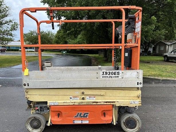 2014 JLG 1930ES image 3