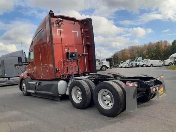 2020 Kenworth T680 image 3