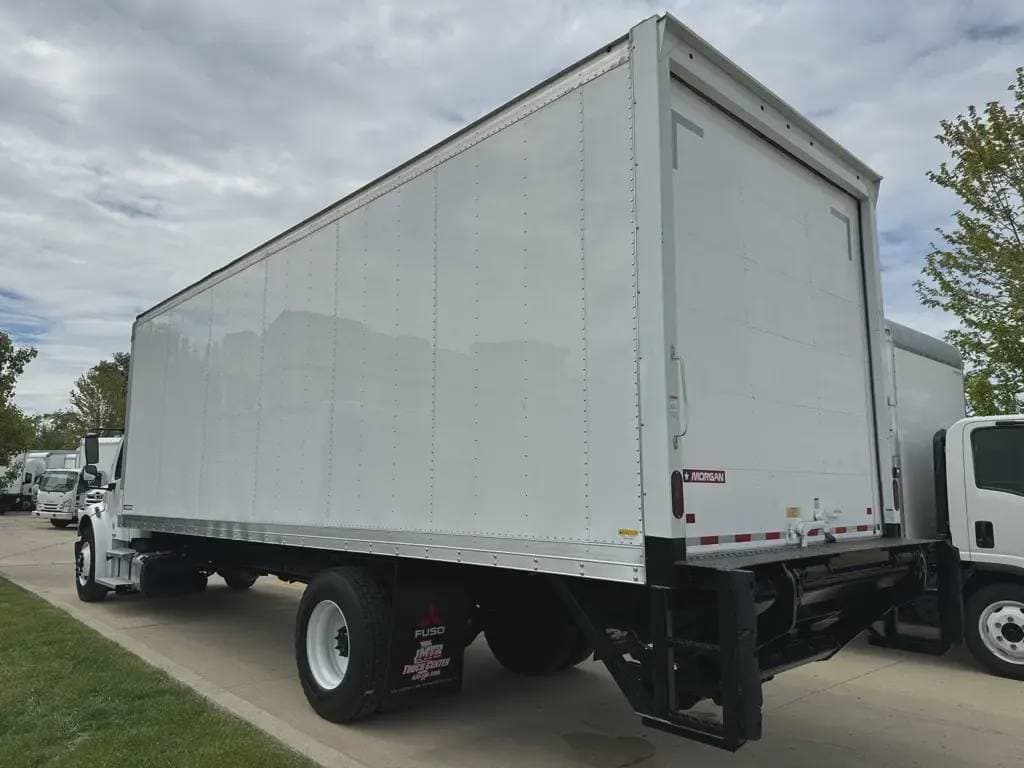 2022 Freightliner M2 image 4